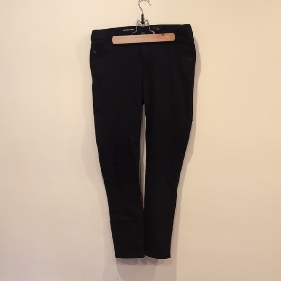 Ag Adriano Goldschmied Denim - Ag Adriano Goldschmied Black Cropped Jeans
